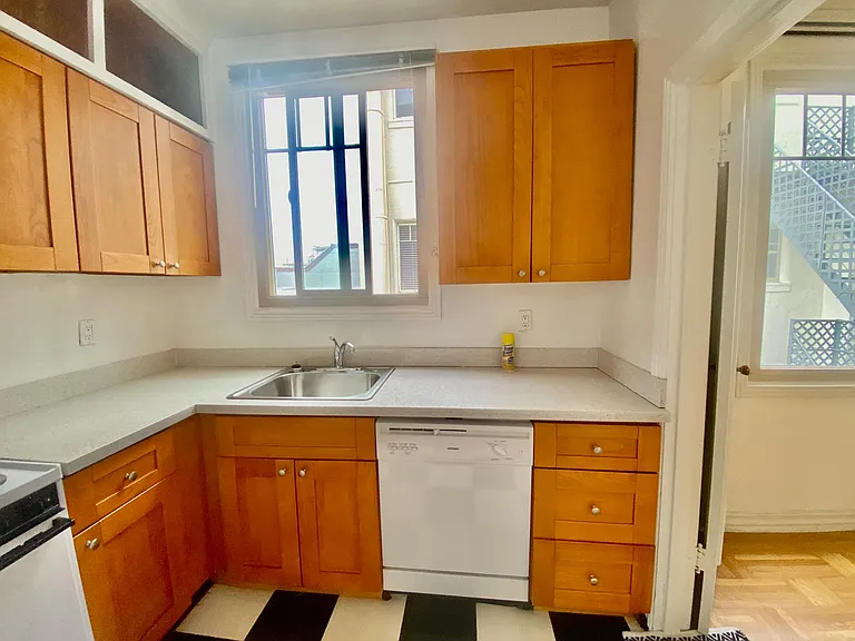 3640 Fillmore St #201 — Photo 14