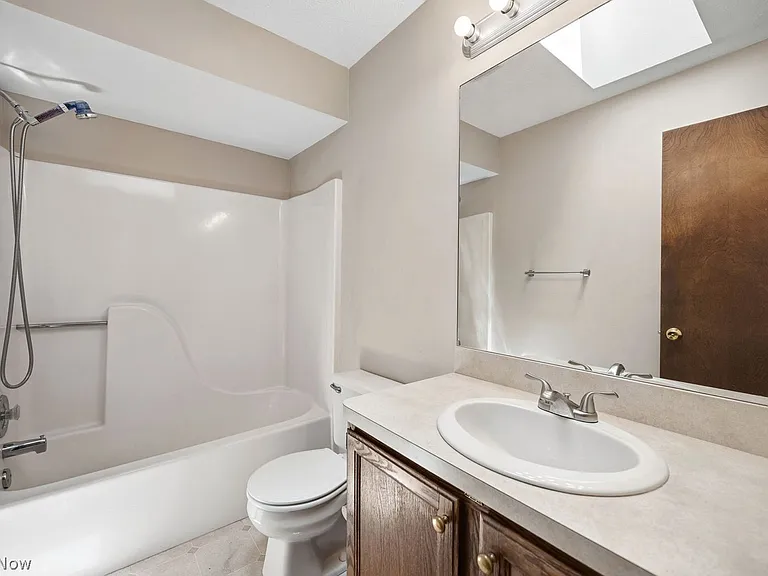 5034 Medhurst Ave — Photo 12