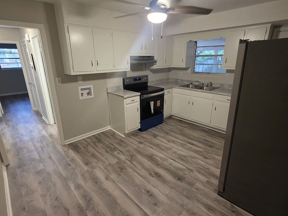 1st image of 8720 Bowden St #8720