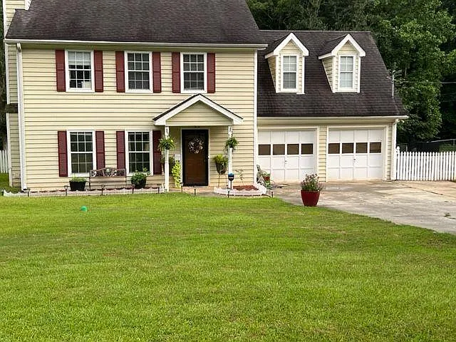 790 Forest Park Ln photo 1