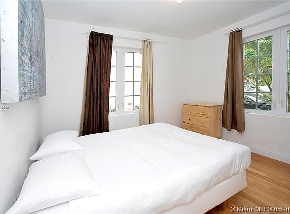 4th image of 1506 Meridian Ave APT 1