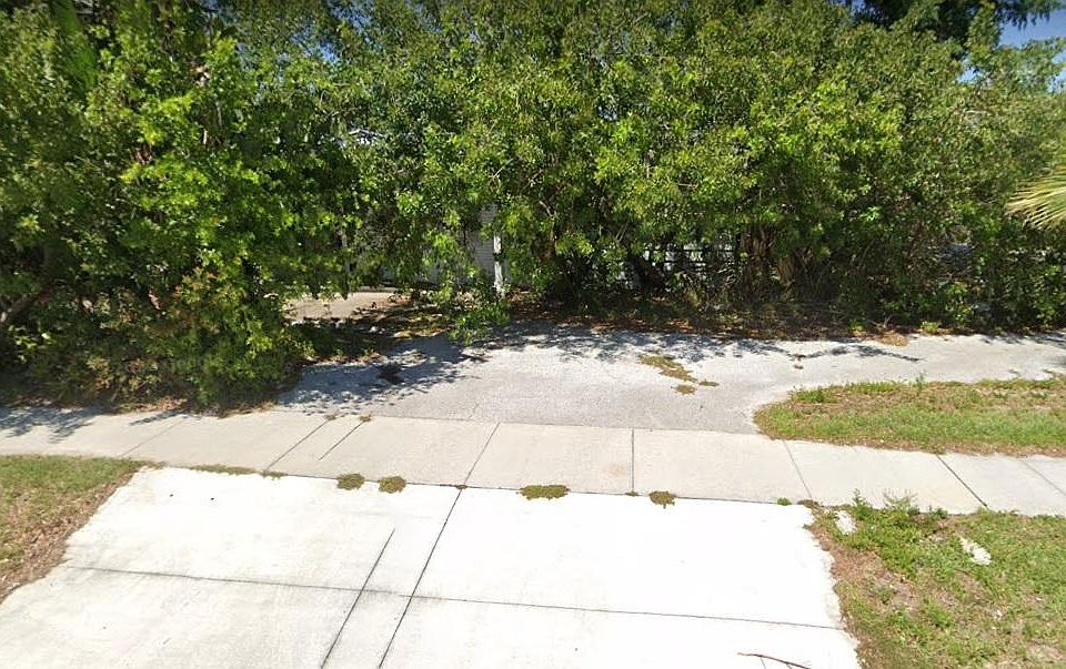2nd image of 5035 Mile Stretch Dr