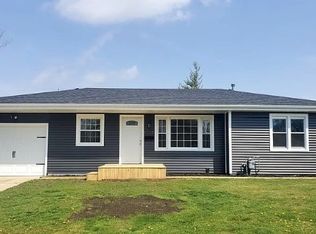 2230 W Grandview Dr, Decatur, IL 62526