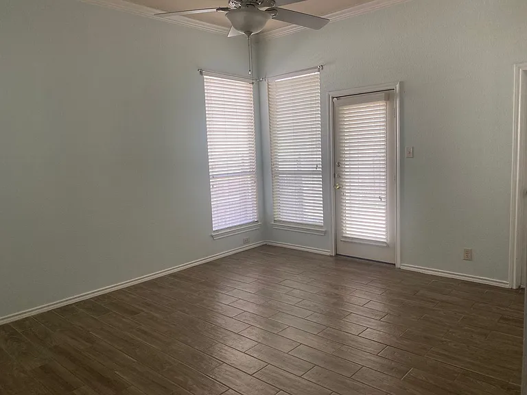 6819 Terra Rye — Photo 3