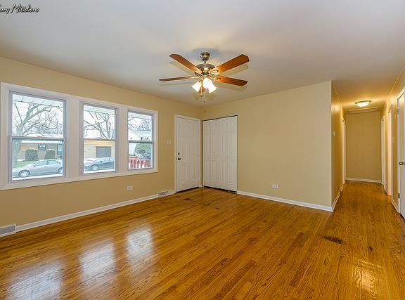 5th image of 15663 Avalon Ave