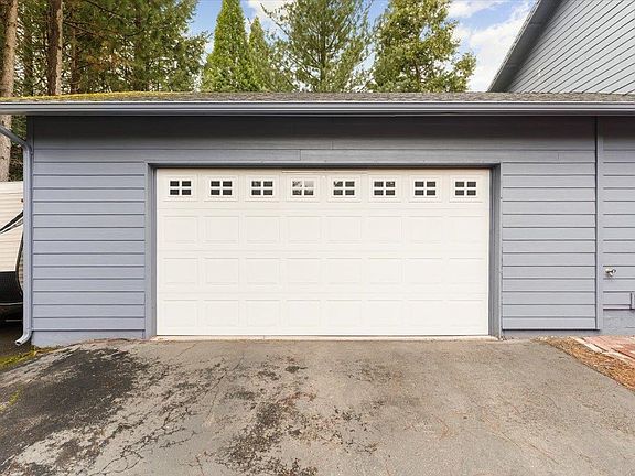 4th image of 1533 W A Barr Rd