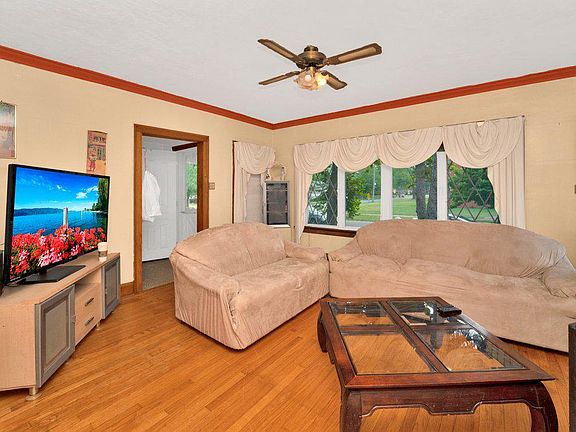 4th image of 1604 S 13th Ave