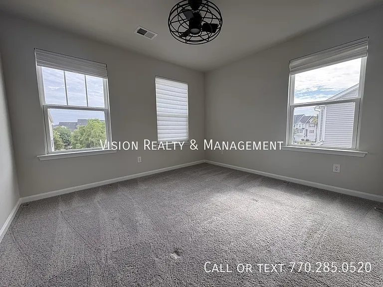 141 Winding River Dr — Photo 19