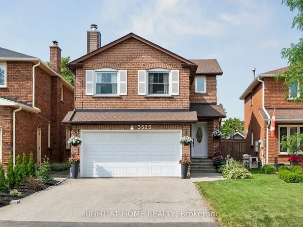3525 Bertrand Rd, Mississauga, ON L5L 4G8