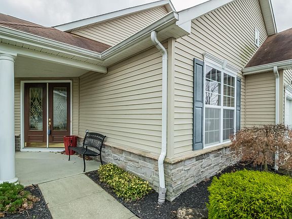 2nd image of 548 Bennington Ln