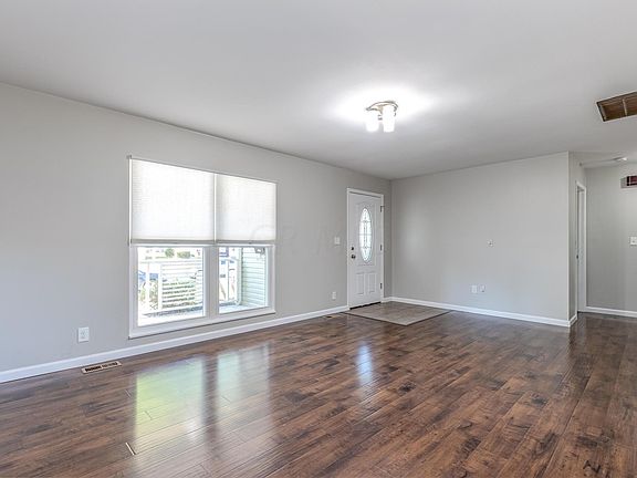 5th image of 217 Buerger St