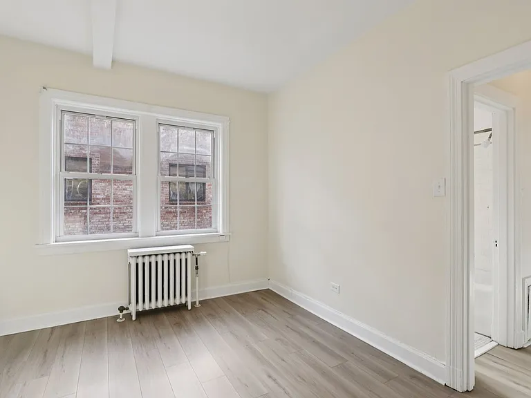 Bayard Manor Apartments — Photo 82