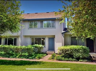 322 Gate Way, Santa Rosa, CA 95401