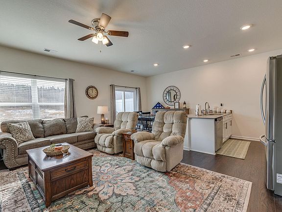 5th image of 1041 Saylors Pl #1041