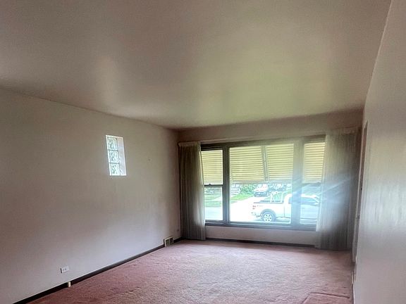 5th image of 4912 Lamb Dr