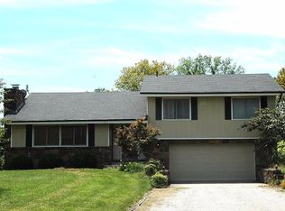 101 Country Club Ln, Parsons, KS 67357