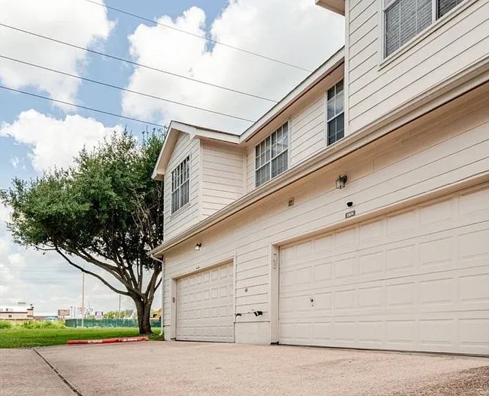 13674 Garden Grove Ct — Photo 20