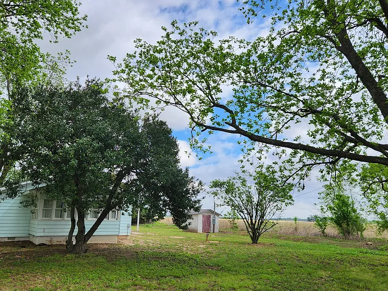 1303 State Highway 161 S — Photo 15