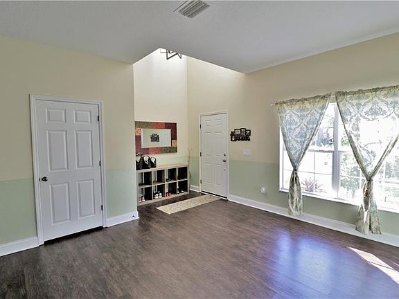 5th image of 1623 Emerald Hill Way