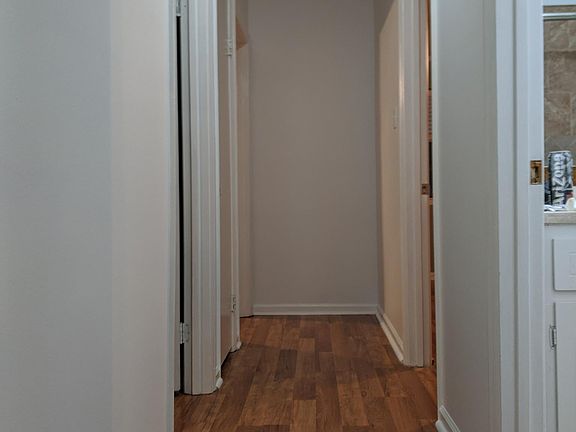 3rd image of 25 Emerald Ct