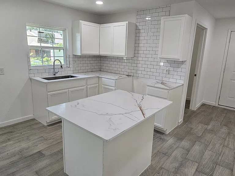 8125 Easton St — Photo 27