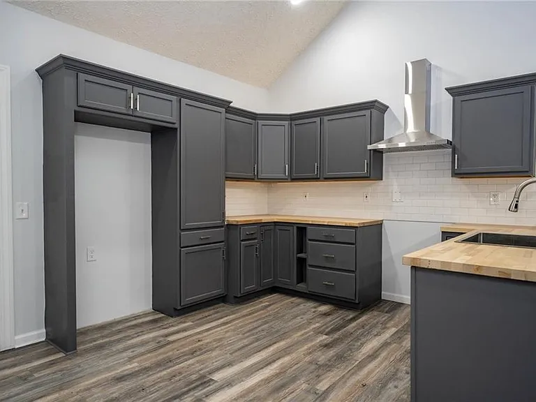 13 Benedict Dr — Photo 7