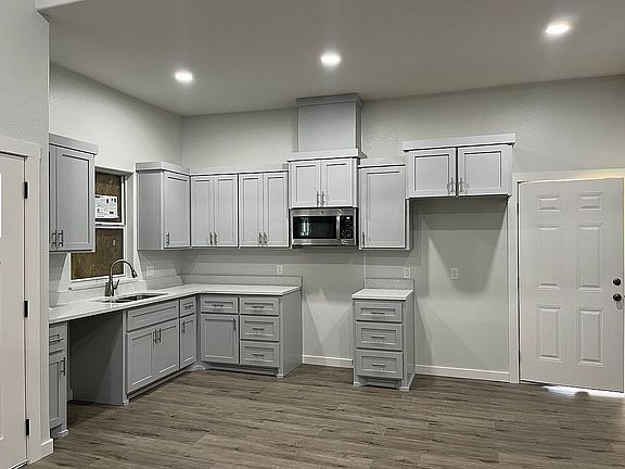 2nd image of 3017 Reyna St