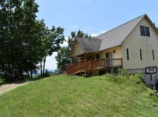 710 Howell Rd, Franklin, NC 28734