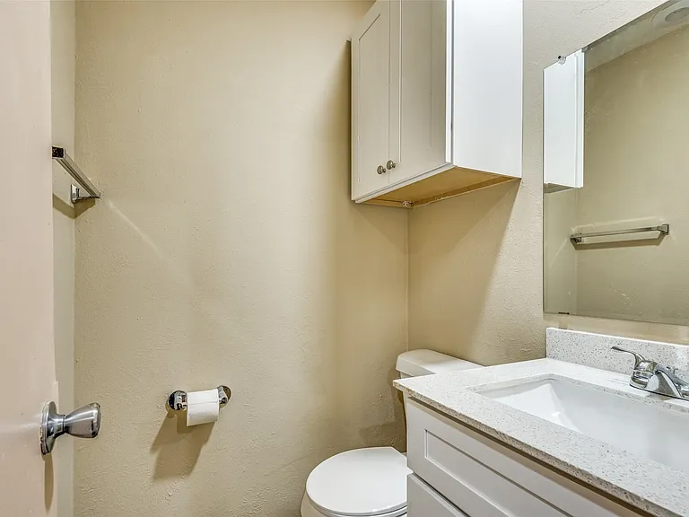 110 Crandall Rd #112 — Photo 8