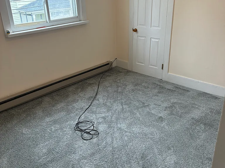 Second floor bedroom (2)