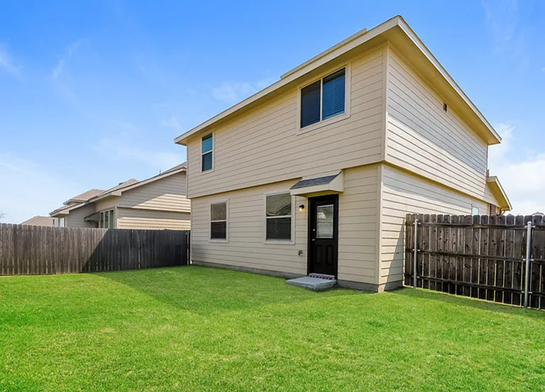 8348 Yaupon Holly Trl — Photo 3