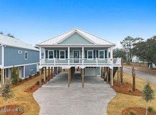 202 NE 33rd St, Oak Island, NC 28465