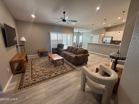 5th image of 4090 Sponson Dr
