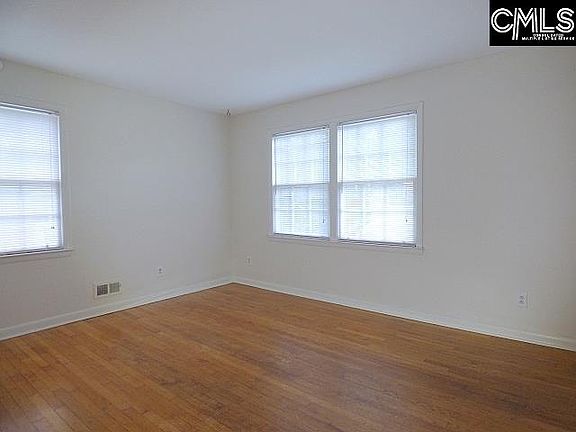 5th image of 4107 Lantana Dr