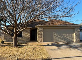 4700 Topaz Ln, Granbury, TX 76049