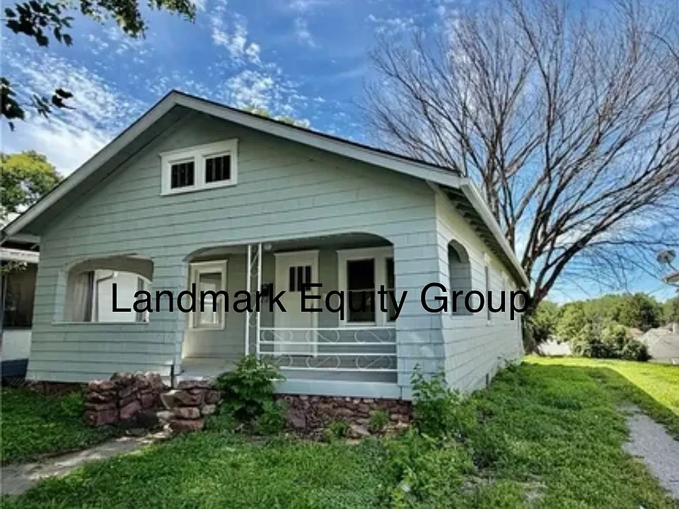 3209 Mitchell Ave