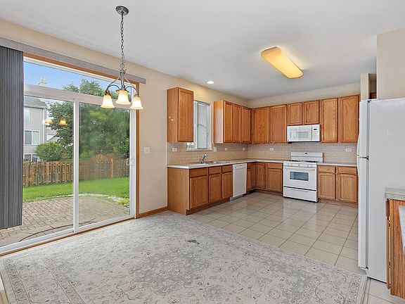 5th image of 532 W Galeton Dr