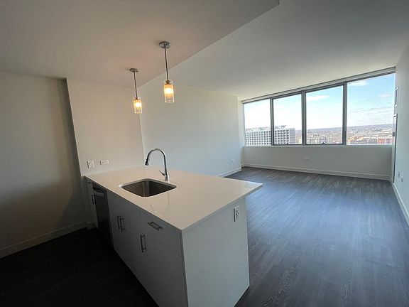 2nd image of 845 W Agatite Ave #5E
