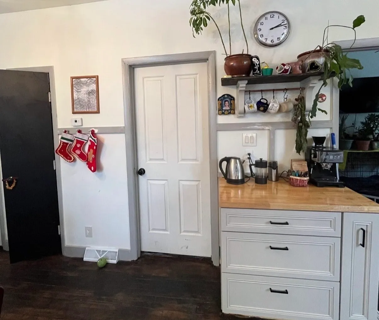 4 bed, 1.5 bath, 1345 sqft, $1,800 — Photo 4