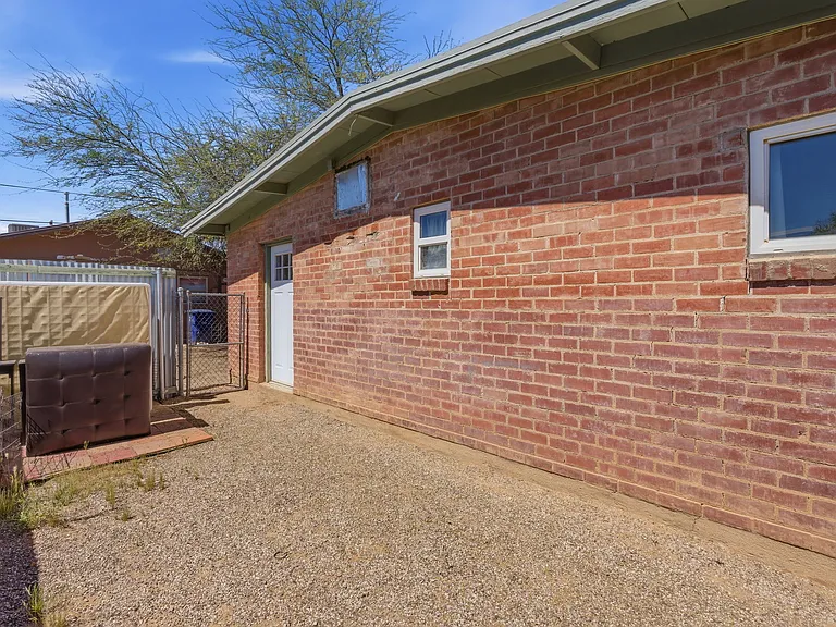 3226 E Bermuda St #1 — Photo 21