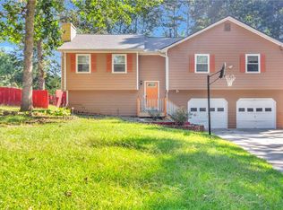 523 Bakers Bridge Cir, Douglasville, GA 30134