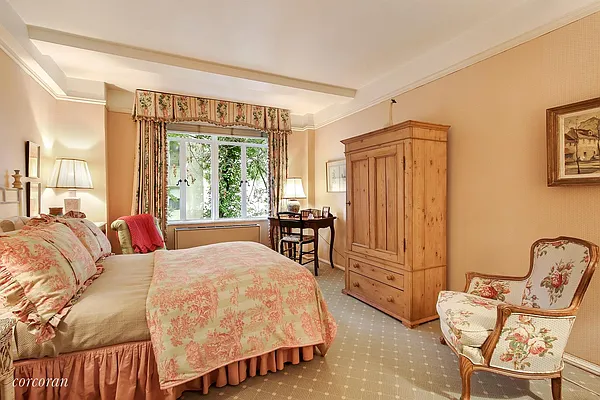 Sold by Corcoran | media 3