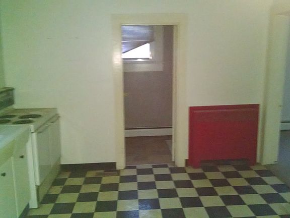 Kitchen before remodel