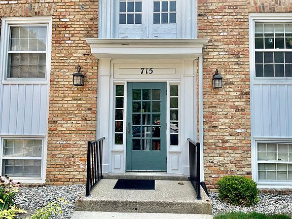 2nd image of 715C Whitcomb St