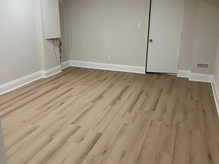 1088 Casson Ave — Photo 12