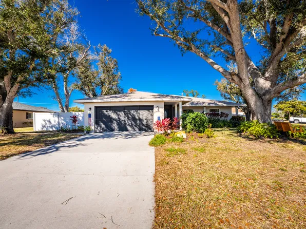 1030 Gasparilla Blvd, Englewood, FL 34223