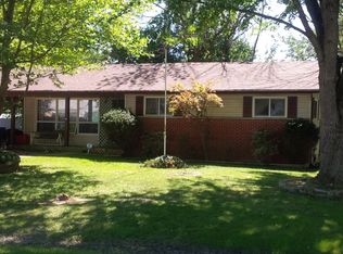 207 E 2nd St, Hoffman, IL