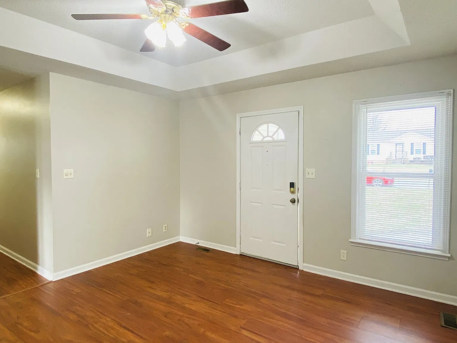 3 bed, 2.0 bath, 1252 sqft, $1,400 — Photo 4