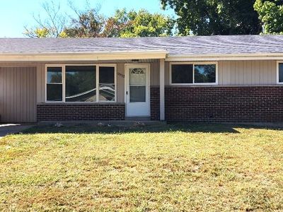 9815 Portage Dr, Saint Louis, MO, 63136