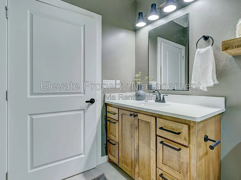 1616 NW 17th St #16 — Photo 26